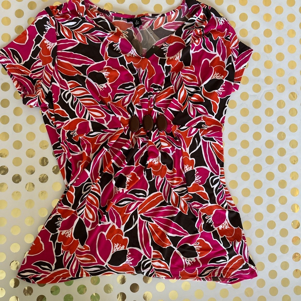 East 5th Black and Pink Fitted Graphic Blouse